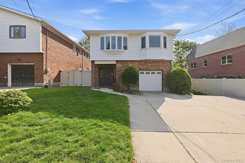 47-18 Glenwood St, Little Neck, NY, 11362 | Card Image