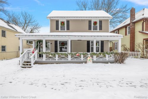 88 Elmwood, Leonard, MI, 48367-1800 | Card Image