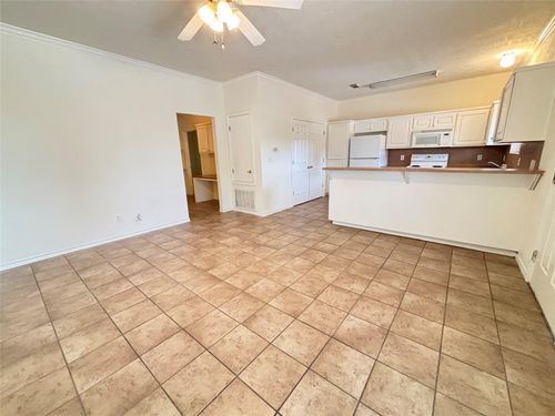 2455 Montgomery Rd, Huntsville, TX, 77340-5901 | Card Image