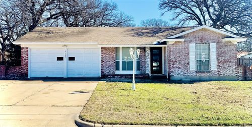 6129 Forest Edge Dr, Forest Hill, TX, 76119-7372 | Card Image