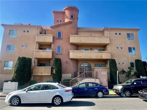 apt-102-1515 Grismer Ave, Burbank, CA, 91504-3778 | Card Image