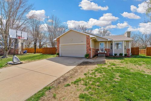 1711 N Hawthorn Ct, Andover, KS, 67002-7544 | Card Image