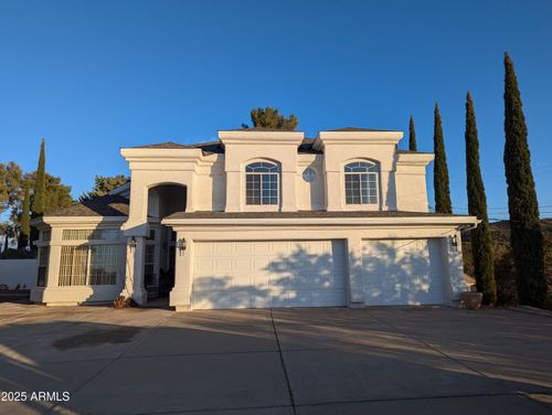 568 N Las Flores Dr, Oracle, AZ, 85623-1949 | Card Image