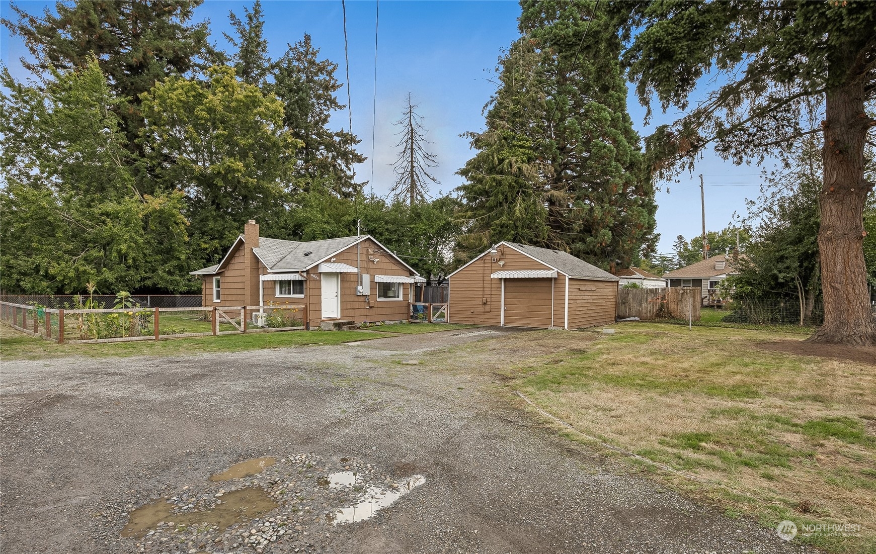 11th St, Puyallup, WA 98371