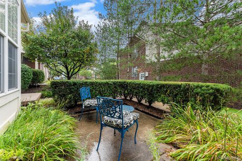 17102 Caitlin Cir, Commerce Twp, MI, 48390-5858 | Card Image