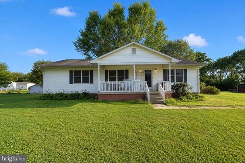 205 10th St, Grottoes, VA, 24441-1825 | Card Image