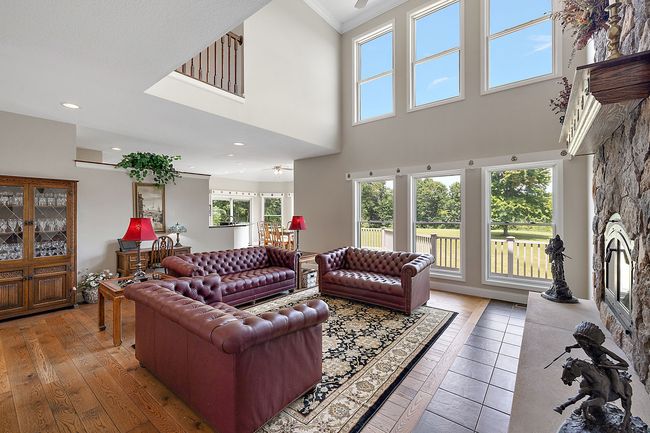 Gorgeous Views out every Window | Image 41