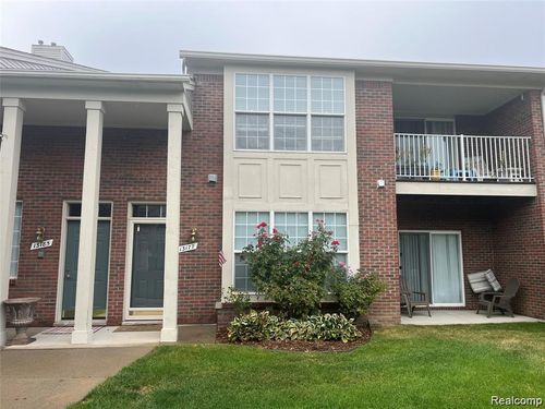 13185 Canopy Dr, Sterling Heights, MI, 48313-1193 | Card Image