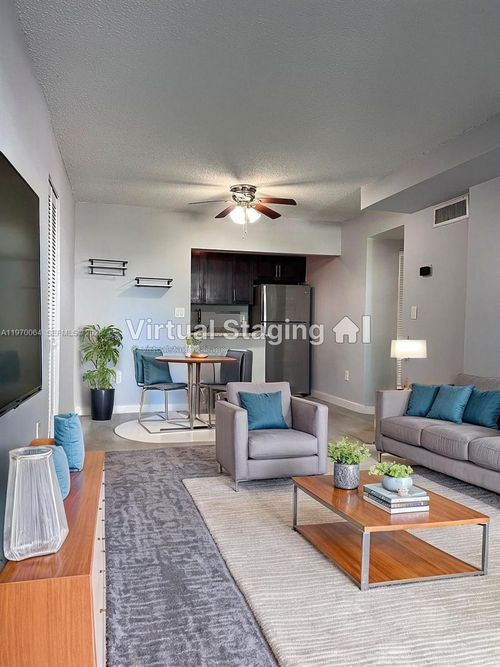 apt-104-7820 Ne Bayshore Ct, Miami, FL, 33138-6315 | Card Image