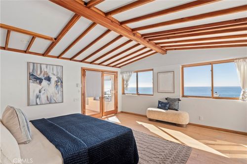 225 24th St, Manhattan Beach, CA, 90266 | Card Image