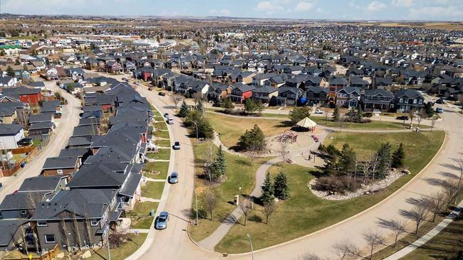 36 Westridge Rd, House other with 4 bedrooms, 4 bathrooms and 3 parking in Okotoks AB | Image 44