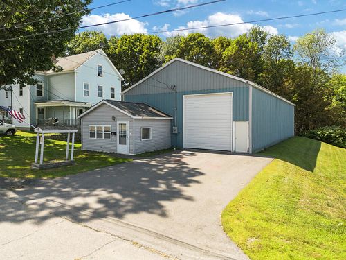 106 Nichols St, Madison, ME, 04950-1543 | Card Image