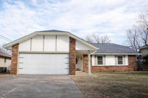 3656 S Westwood Ave, Springfield, MO, 65807-4470 | Card Image