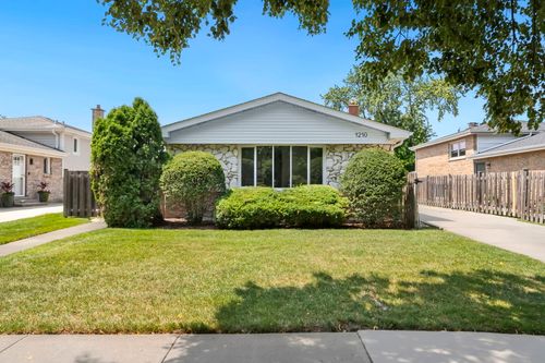 1210 S Douglas Ave, Arlington Heights, IL, 60005-3253 | Card Image
