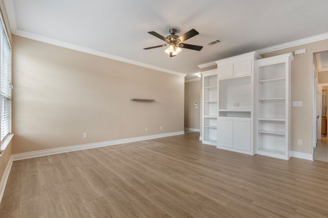 UNIT-1003 - 801 Luther St W, Condo with 2 bedrooms, 2 bathrooms and null parking in College Station TX | Image 9