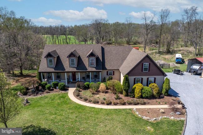 1058 Marsh Hawk Way, House other with 4 bedrooms, 4 bathrooms and null parking in Shepherdstown WV | Image 4