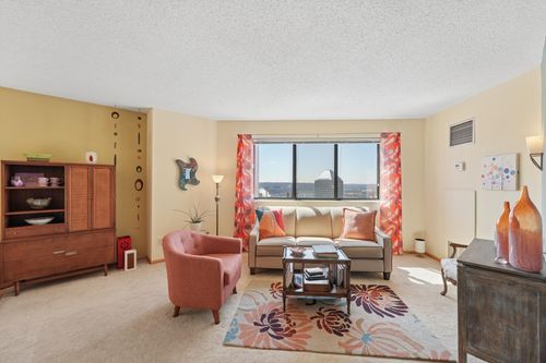2702-78 10th St E, Saint Paul, MN, 55101-2289 | Card Image