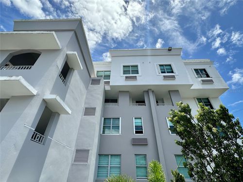 ph4-PALMARES De Monteverde, San Juan, PR, 00926 | Card Image