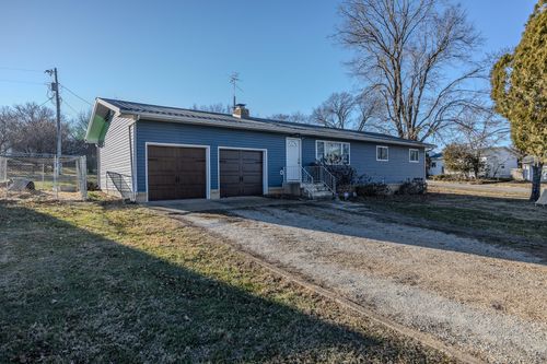 104 W South St, Hartville, MO, 65667-8209 | Card Image