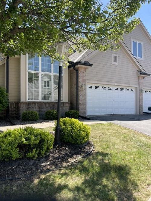 1-411 Meadowdale Drive, Waukesha, WI, 53188 | Card Image