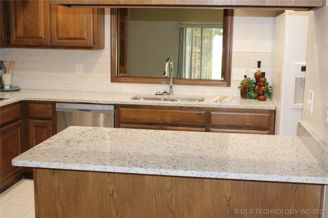 3 - 2806 E 84 Th St, Condo with 3 bedrooms, 3 bathrooms and null parking in Tulsa OK | Image 10
