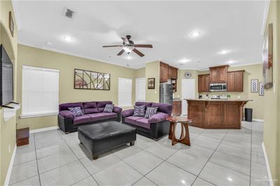 201-205 S 1st Avenue, Home with 0 bedrooms, 0 bathrooms and null parking in Edinburg TX | Image 3