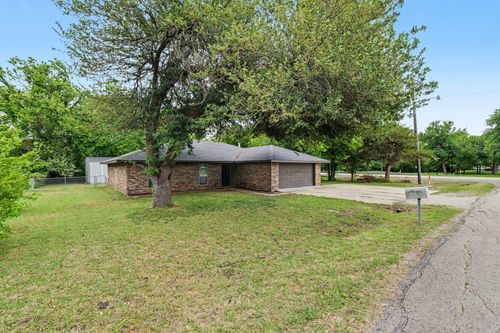100 Pecan Cir, Trenton, TX, 75490-2005 | Card Image