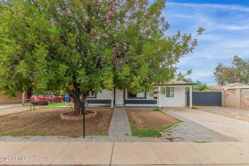 8132 W Pierson St, Phoenix, AZ, 85033-1034 | Card Image