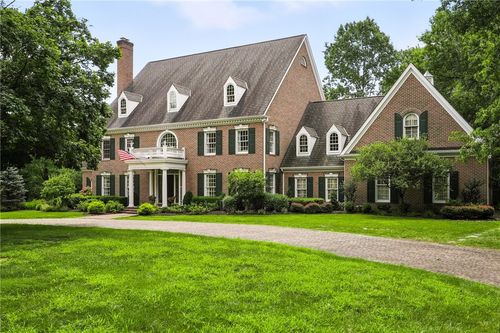 2 Winterberry Ln, Sewickley, PA, 15143-9339 | Card Image