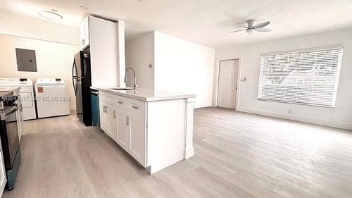721 N 68th Terrace, Hollywood, FL, 33024 | Card Image