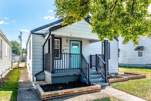 1226 Clearview Pl, Hamilton, OH, 45011-4508 | Card Image