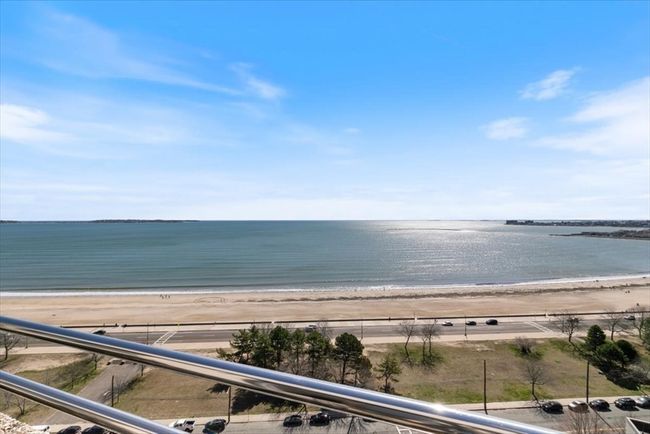 APT-1615 - 376 Ocean Ave, Condo with 2 bedrooms, 2 bathrooms and null parking in Revere MA | Image 12