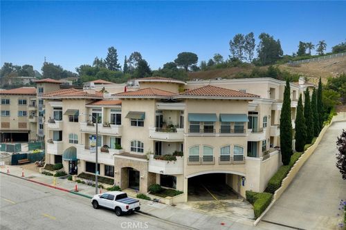 104-901 Deep Valley Dr, Rolling Hills Estates, CA, 90274-3611 | Card Image