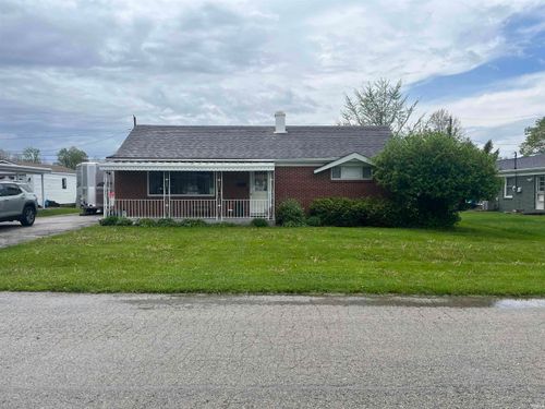 607 W Newton St, Winchester, IN, 47394-1922 | Card Image