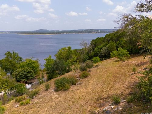 909 Janet Dr, Canyon Lake, TX, 78133-6600 | Card Image