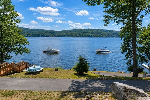 59 Furnace Trl, Greenwood Lake, NY, 10925-4019 | Card Image