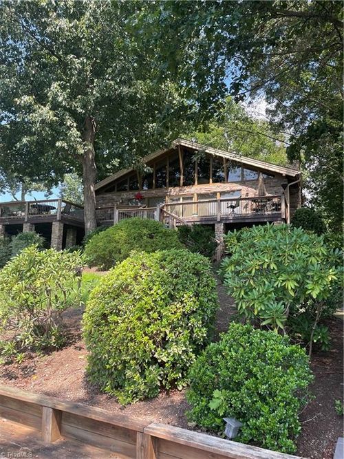 166 Mull Dr, Taylorsville, NC, 28681-8182 | Card Image