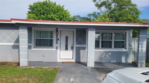 1800 Lauderdale Manor Dr, Fort Lauderdale, FL, 33311-4644 | Card Image