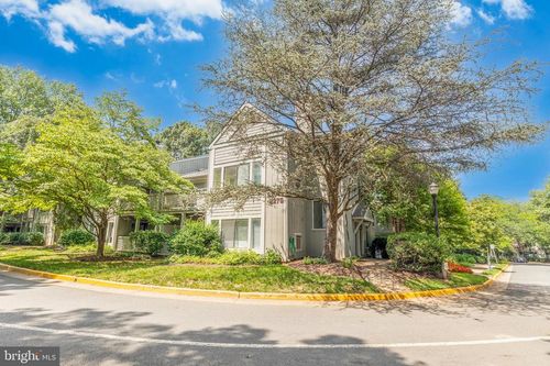 2273 Hunters Run Dr, RESTON, VA, 20191-2834 | Card Image