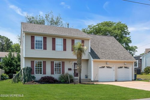 2352 Harbor Dr, Point Pleasant Boro, NJ, 08742-4816 | Card Image