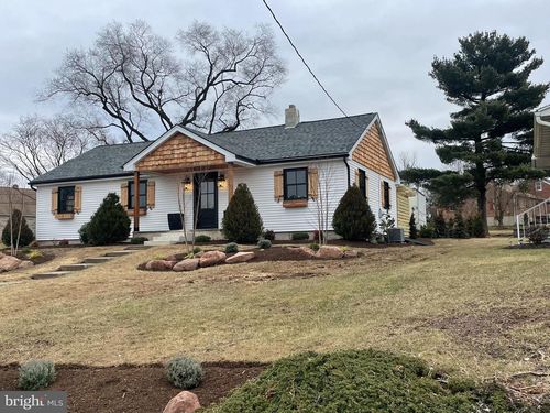 803 Fritz Ave, READING, PA, 19607-3123 | Card Image