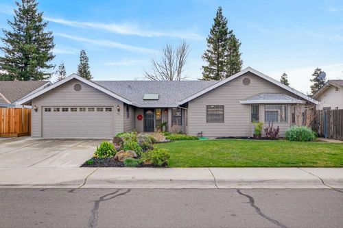 881 Notre Dame Drive, Woodland, CA, 95695 | Card Image