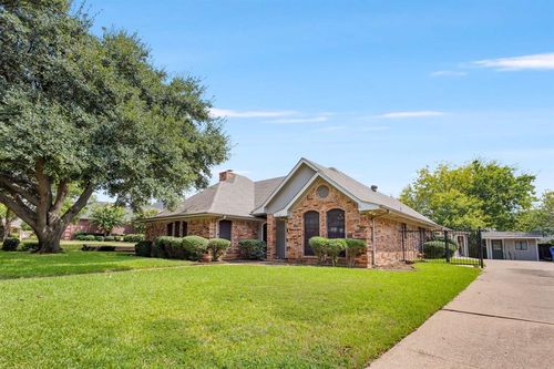 1018 Shady Oak Trail, Mansfield, TX, 76063 | Card Image