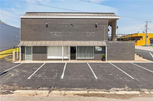 3622 Noland Ct, Independence, MO, 64055 | Card Image