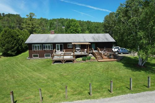 124 Lakefront Ln, Barton, VT, 05822-9662 | Card Image
