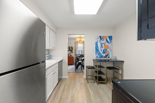 APT-2-2 - 2051 Creekside Dr, Condo with 1 bedrooms, 1 bathrooms and 1 parking in Wheaton IL | Image 14