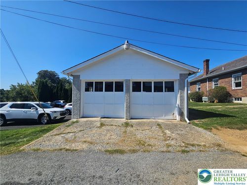 garage-332 State Avenue, Emmaus Boro, PA, 18049 | Card Image