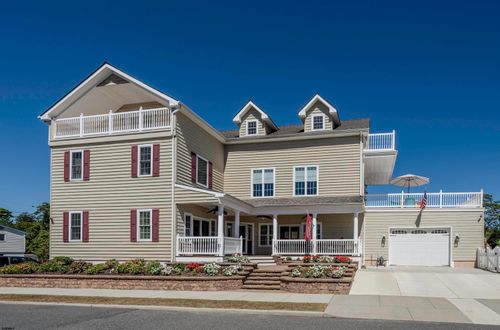 101 E Johnson Ave, Somers Point, NJ, 08244-2615 | Card Image