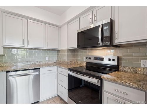 apt-22-11 W Ellsworth Ave, Denver, CO, 80223-1641 | Card Image