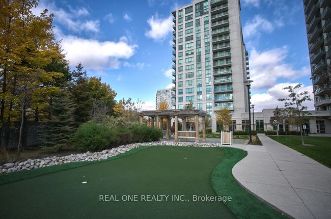 1203 - 88 Promenade Cir, Condo with 2 bedrooms, 1 bathrooms and 1 parking in Thornhill ON | Image 7